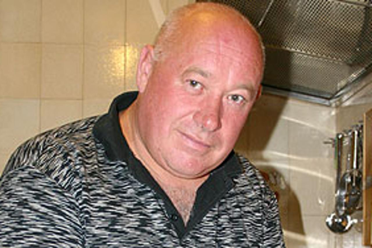 369948.jpg