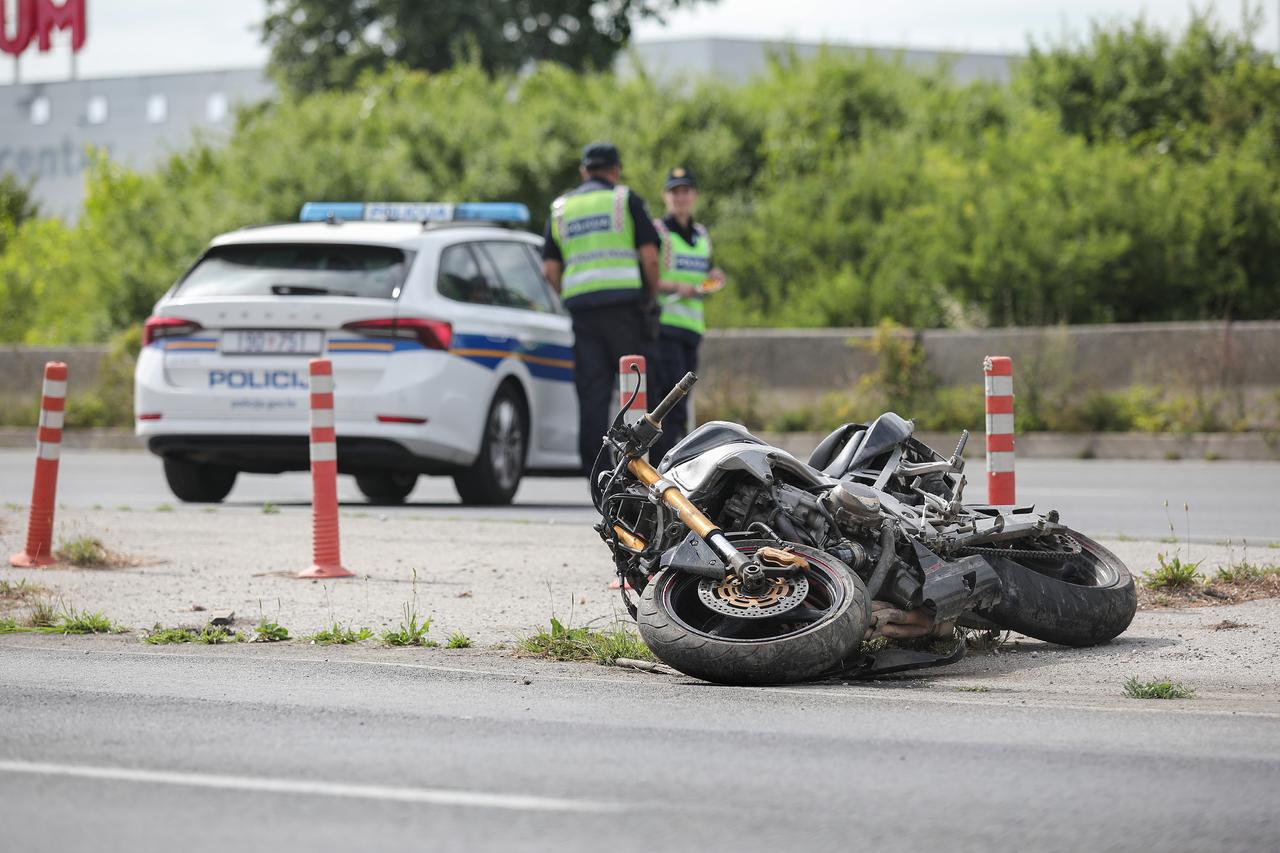 Zagreb: U prometnoj nesreći na Slavonskoj aveniji poginuo je motociklist