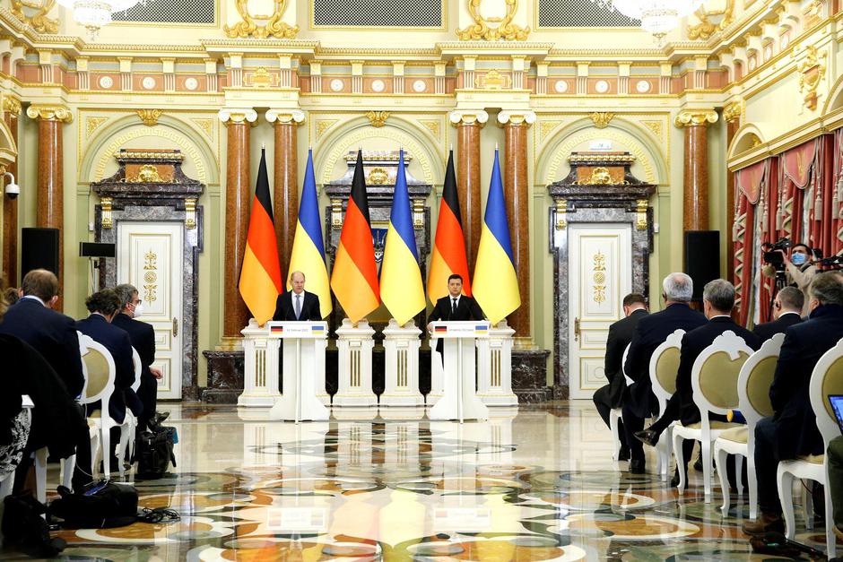 Germany's Scholz travels to Kyiv