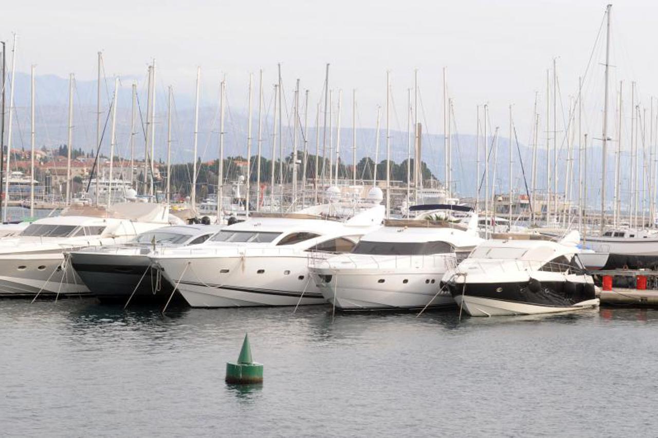 aci marina,jahta