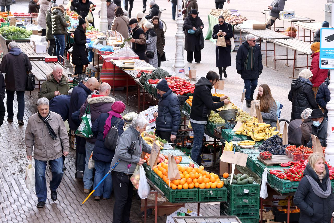 Zagreb: S prolaskom hladnog vala porasle i ponuda i prodaja na Splavnici