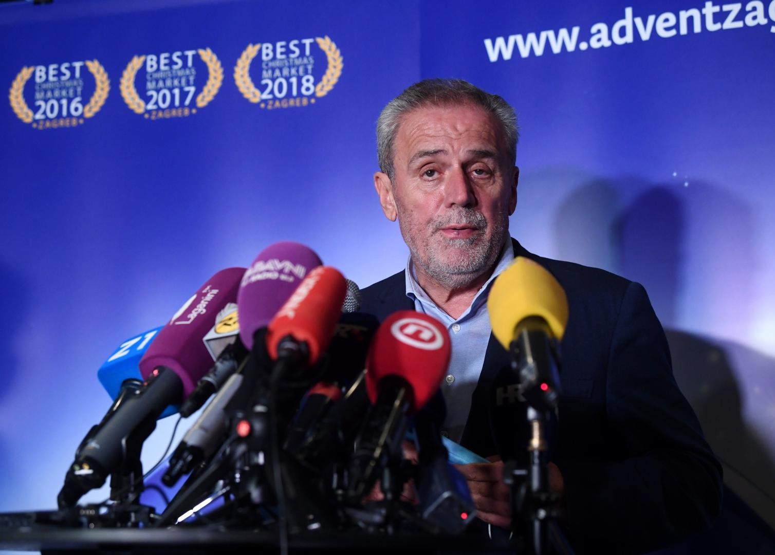 10.11.2020., Zagreb - Gradonacelnik Milan Bandic sa suradnicima odrzao konferenciju za medije na temu odrzavanja manifestacije Advent u Zagrebu u uvjetima pandemije koronavirusa. Uz gradonacelnika, javnosti se obratila i direktorica Turisticke zajednice grada Zagreba Martina Bienenfeld, ravnatelj Nastavnog zavoda za javno zdravstvo Dr. Andrija Stampar dr. Zvonimir Sostar.Photo: Marko Lukunic/PIXSELL