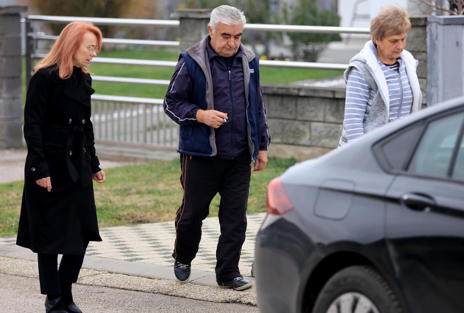 10.11.2021., Vinkovci - Kuca u vlasnistvu Gabrijele Zalac, uhicene zbog afere Softver. Svekar i svekrva Gabrijele Zalac.