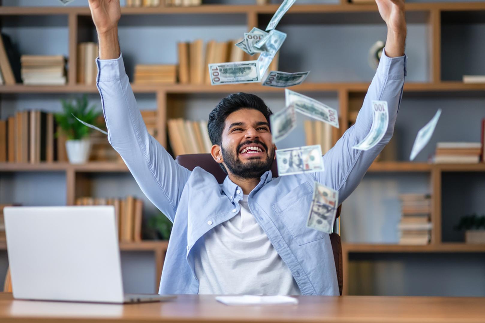 Vodenjak: Vodenjak predstavlja originalnost, ideje i budućnost, a numerolozi uz njega često vežu brojeve koji 'ruše rutinu'. Sretni brojevi za Vodenjaka često su 11, 4 i 22. Koristite ih kad radite na inovacijama, tehnologiji, timovima i nekonvencionalnim planovima. U njihovoj simbolici je i poruka: budite svoji, ali ne zaboravite napraviti plan koji je izvediv.