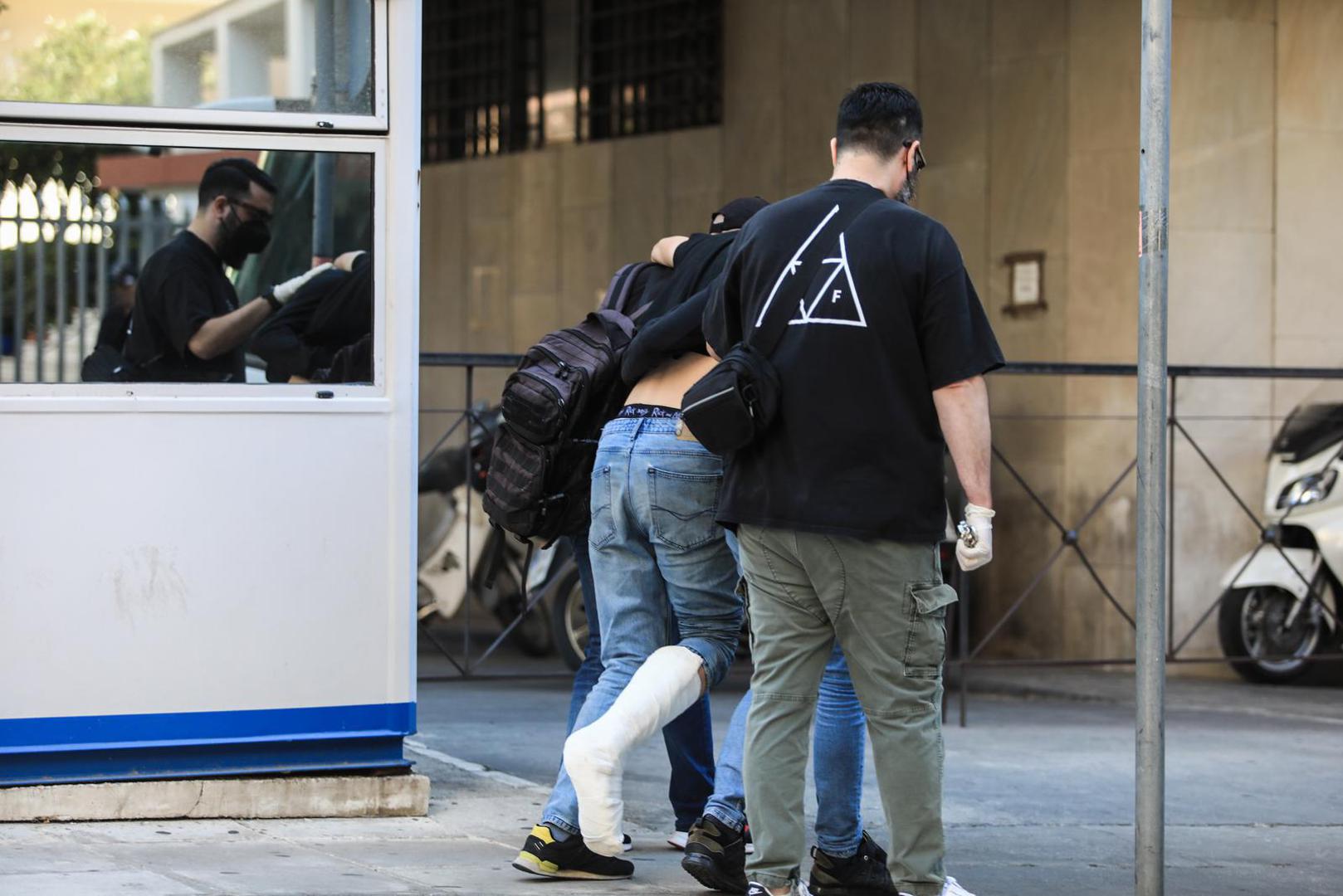 09.08.2023., Atena, Grcka - Svih 94 uhicenih osoba koje je grcka policija privela nakon navijackih nereda uoci utakmice 3. pretkola kvalifikacija Lige prvaka izmedju AEK-a i Dinama odvedeni su pred tuzitelja.  Photo: Yiannis Panagopoulos/EUROKINISSI/PIXSELL