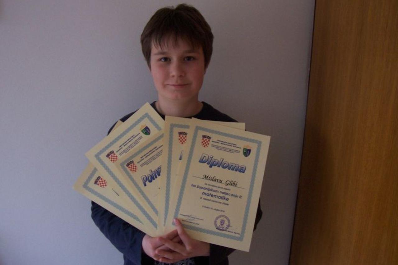 'mislav_ruk_sis_170310'