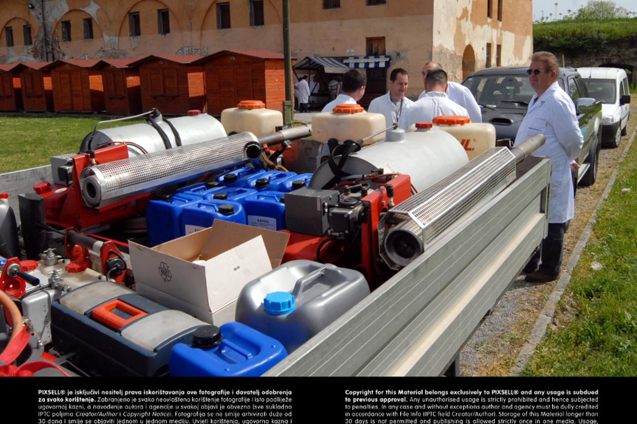 najezda komaraca (1)