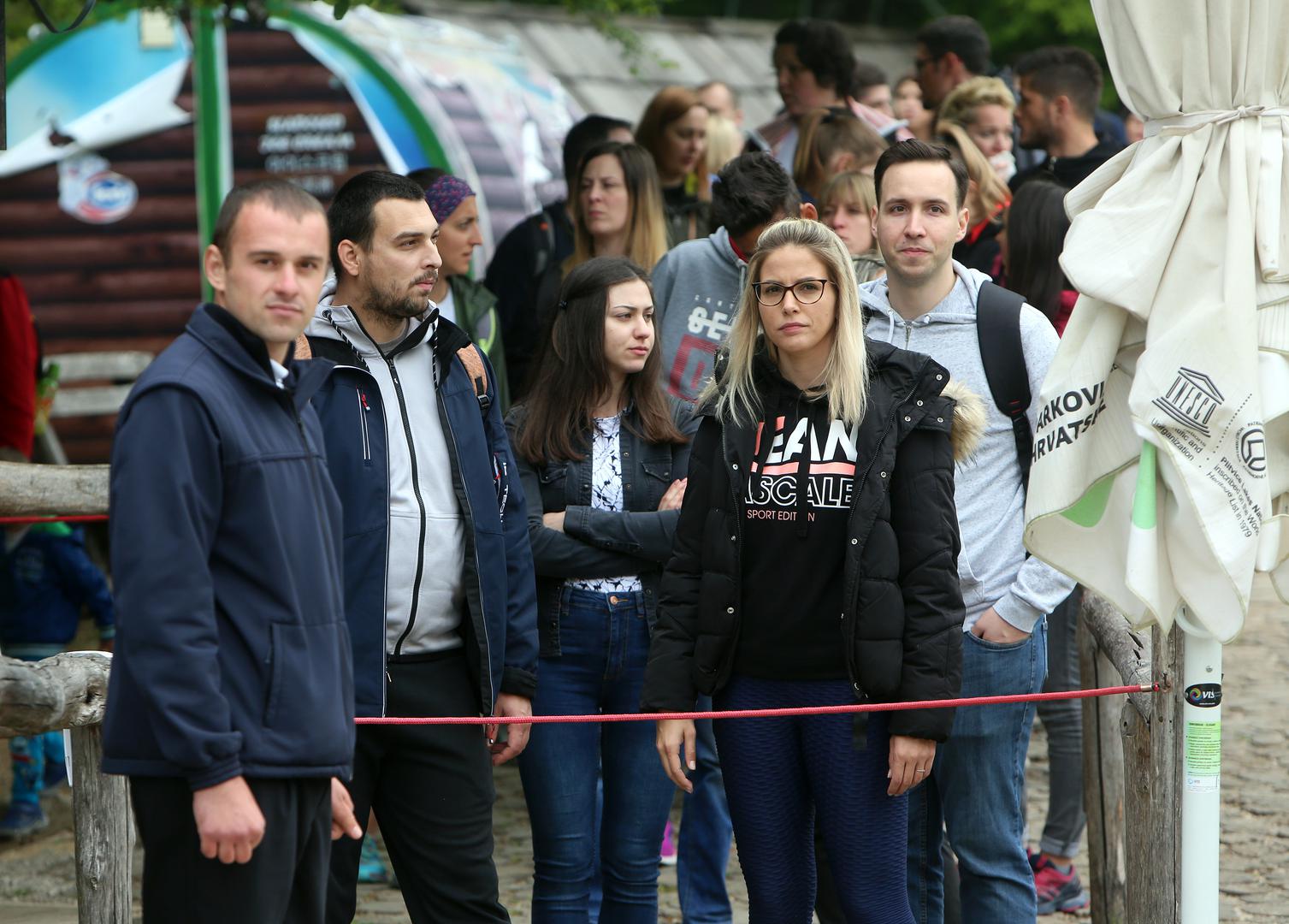 Cijena ulaznice iznosi do 24. svibnja 50 kuna za odrasle, 30 za studente i 25 kn za djecu od 7 do 18 godina.