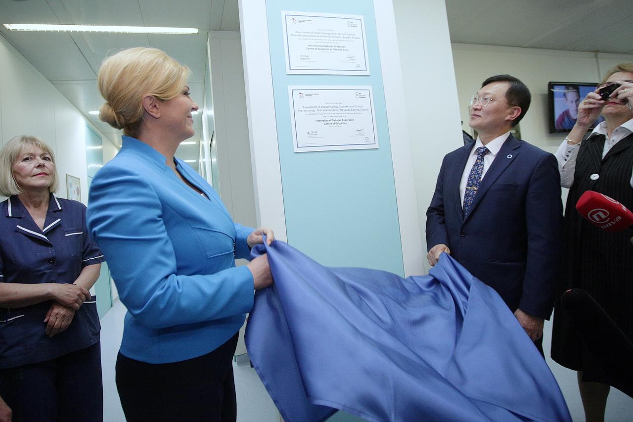 Predsjednica Kolinda Grabar-Kitarović i čelnik MDF-a Nam Cho na jučerašnjoj svečanosti