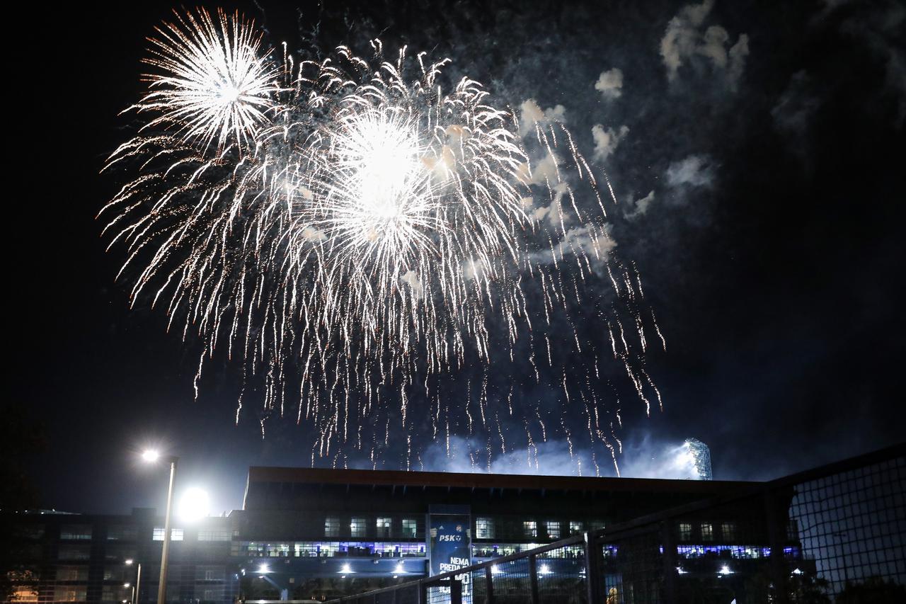 Zagreb: Vatromet iznad stadiona u Maksimiru nakon plasmana Hrvatske na EURO