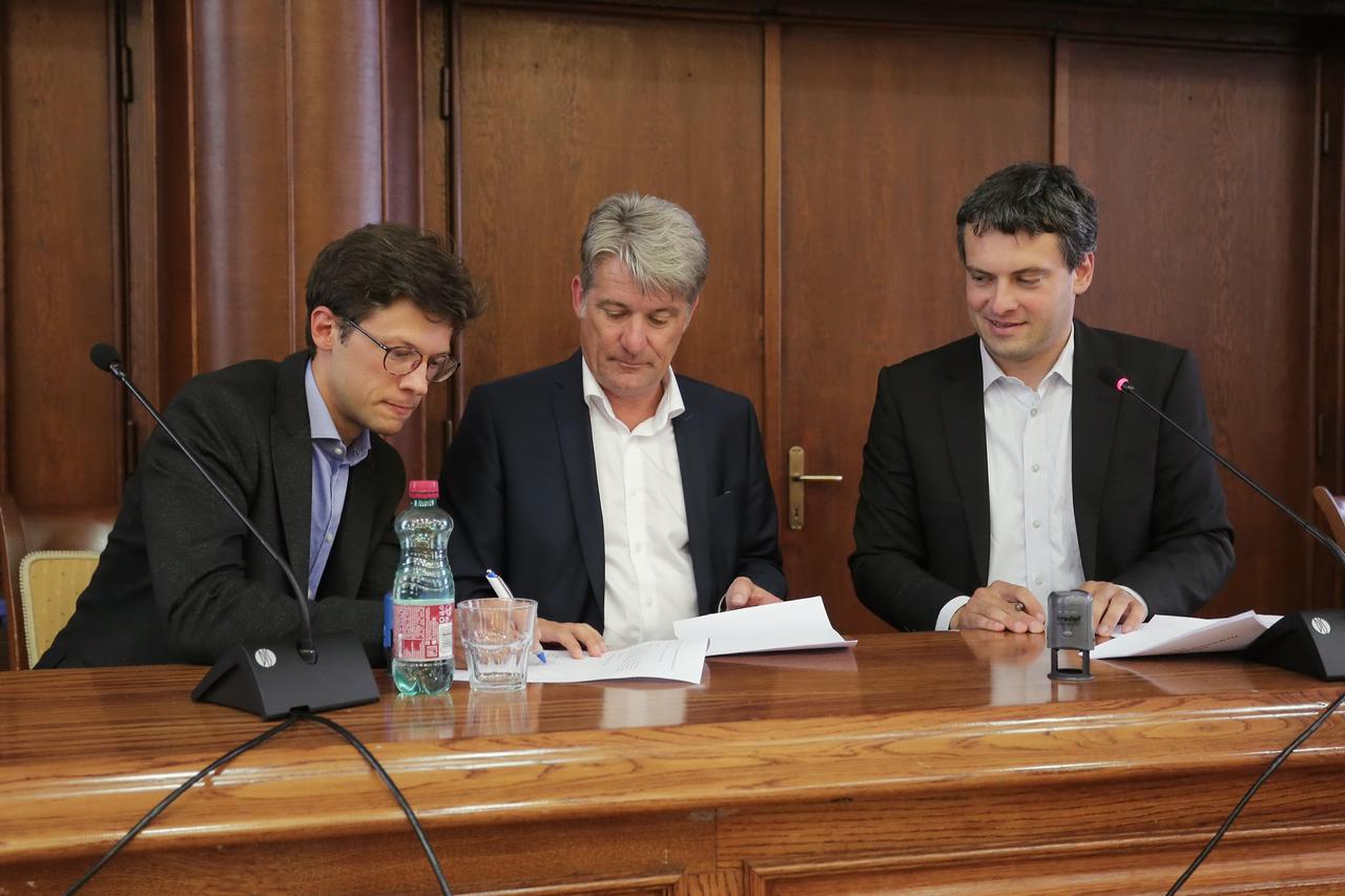 Potpisan ugovor za kupnju vjetroelektrane VE KOG