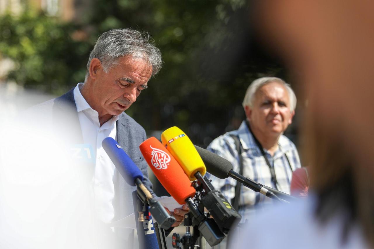 Zagreb: Pupovac se obratio javnosti na konferenciji za medije