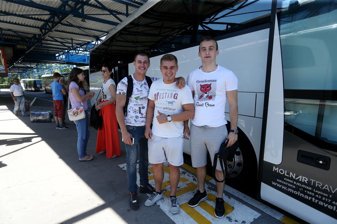 Autobusni kolodvor: Zagrepčani odlaze na more