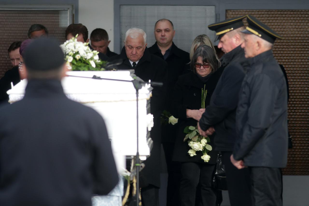 Pogreb Jasmine Dominić
