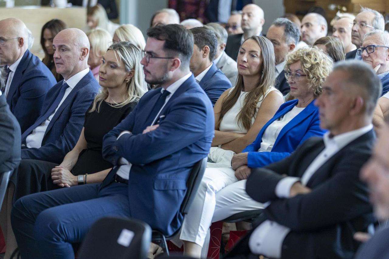 Kneževi Vinogradi: Konferencija "Hrvatska kakvu trebamo"