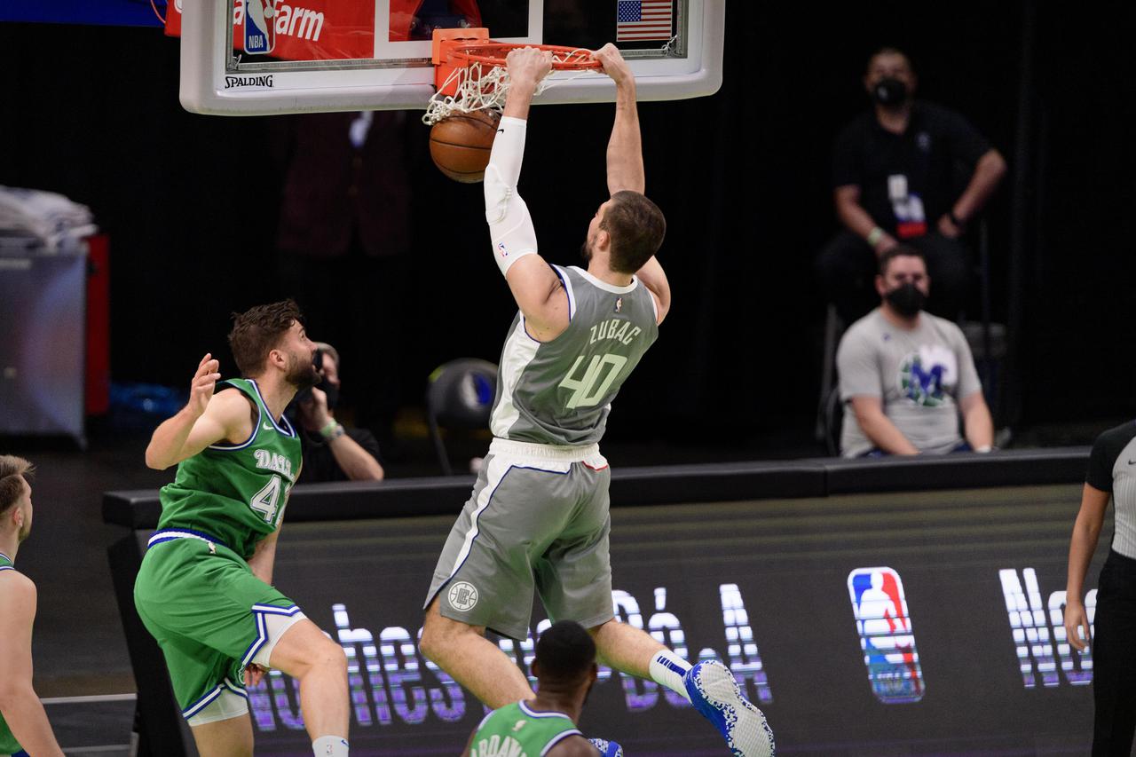 NBA: Los Angeles Clippers at Dallas Mavericks