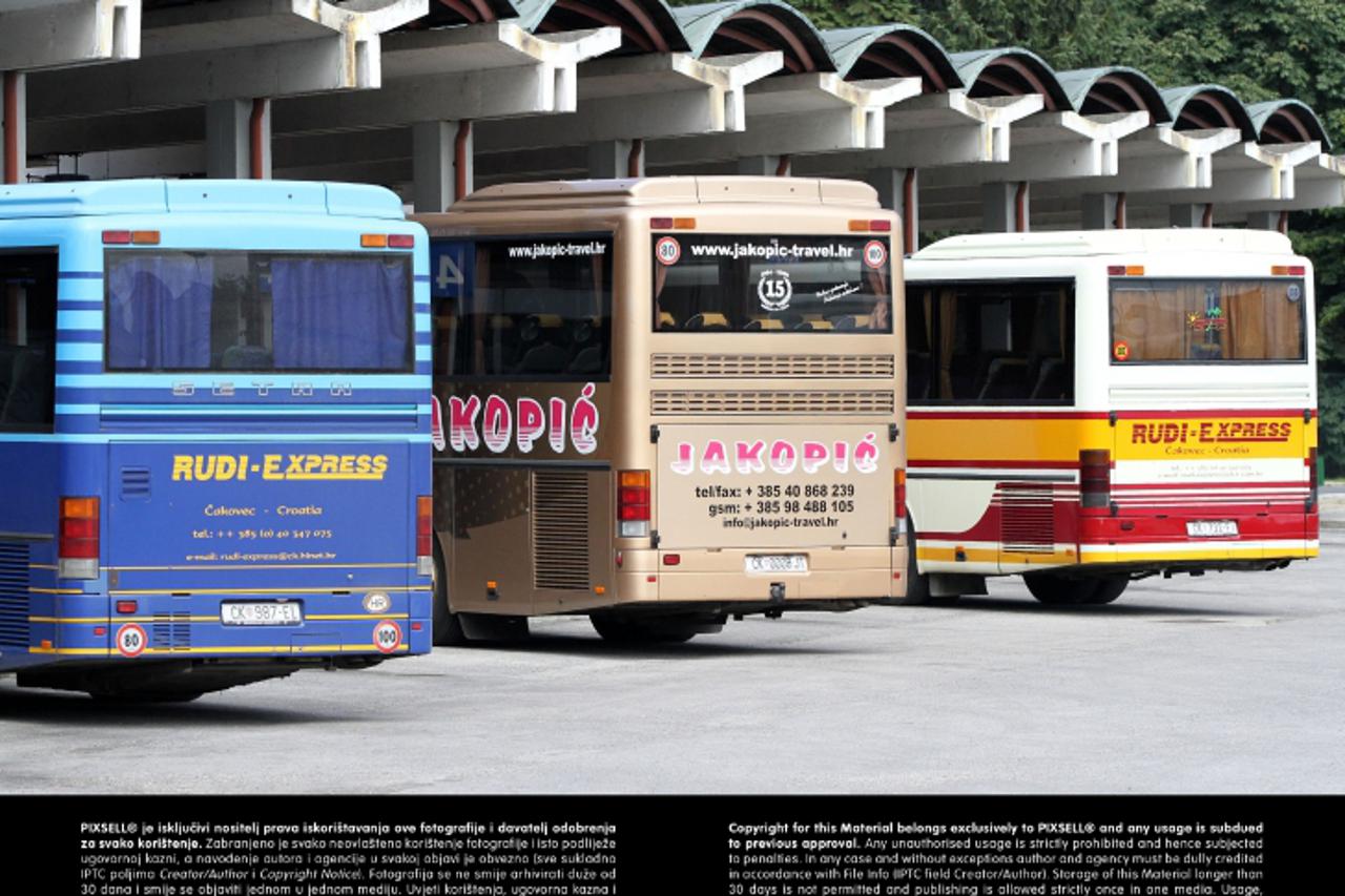 '03.09.2013., Cakovec - Medjimurski srednjoskolci imaju besplatan prijevoz autobusom i vlakom.  Photo: Vjeran Zganec-Rogulja/PIXSELL'