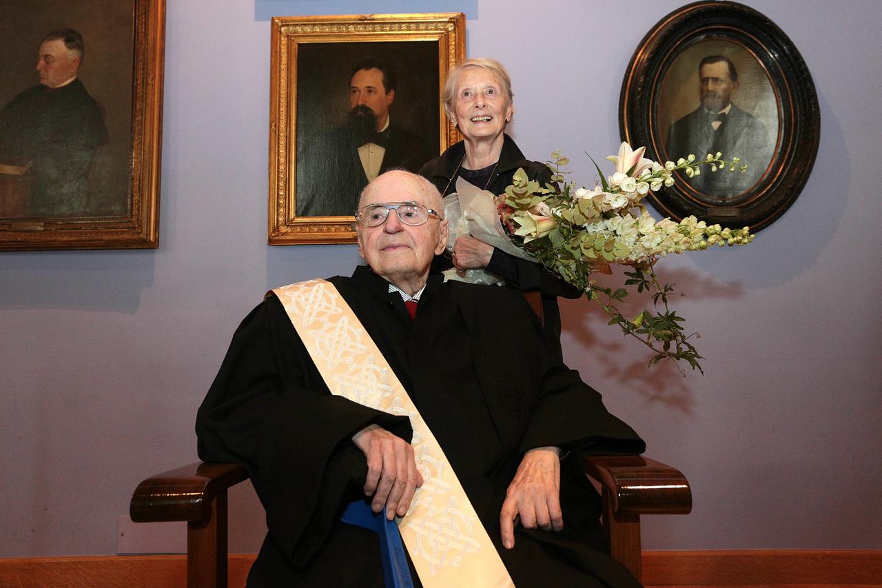 26.09.2014., Zagreb - Na zagrebackom sveucilistu profesoru Mirku Kelemenu dodijeljen je pocasni doktorat . Photo: Zarko Basic/PIXSELL