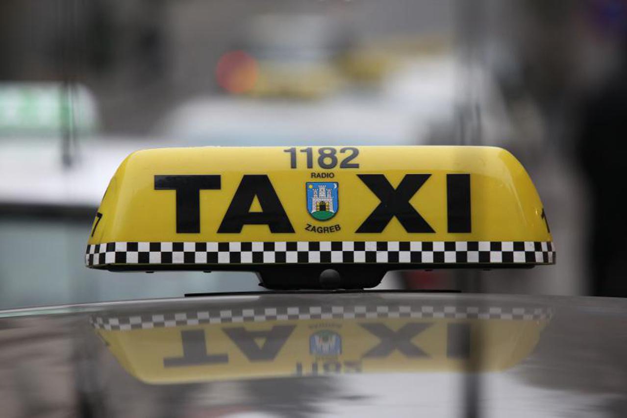 taxi (1)