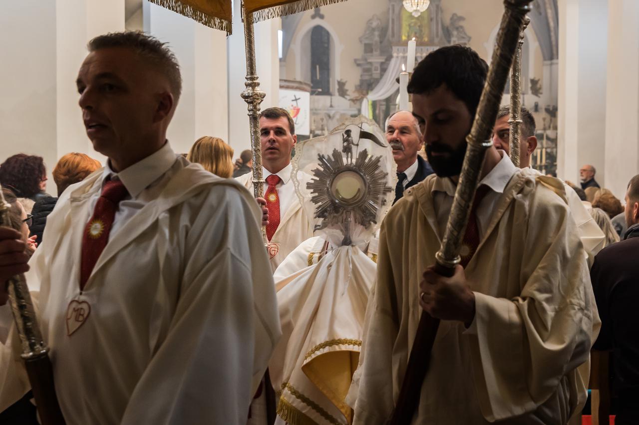 Jelsa: Misa Večere Gospodnje, dan kad katolici obilježavaju Veliki Četvrtak i pranje nogu
