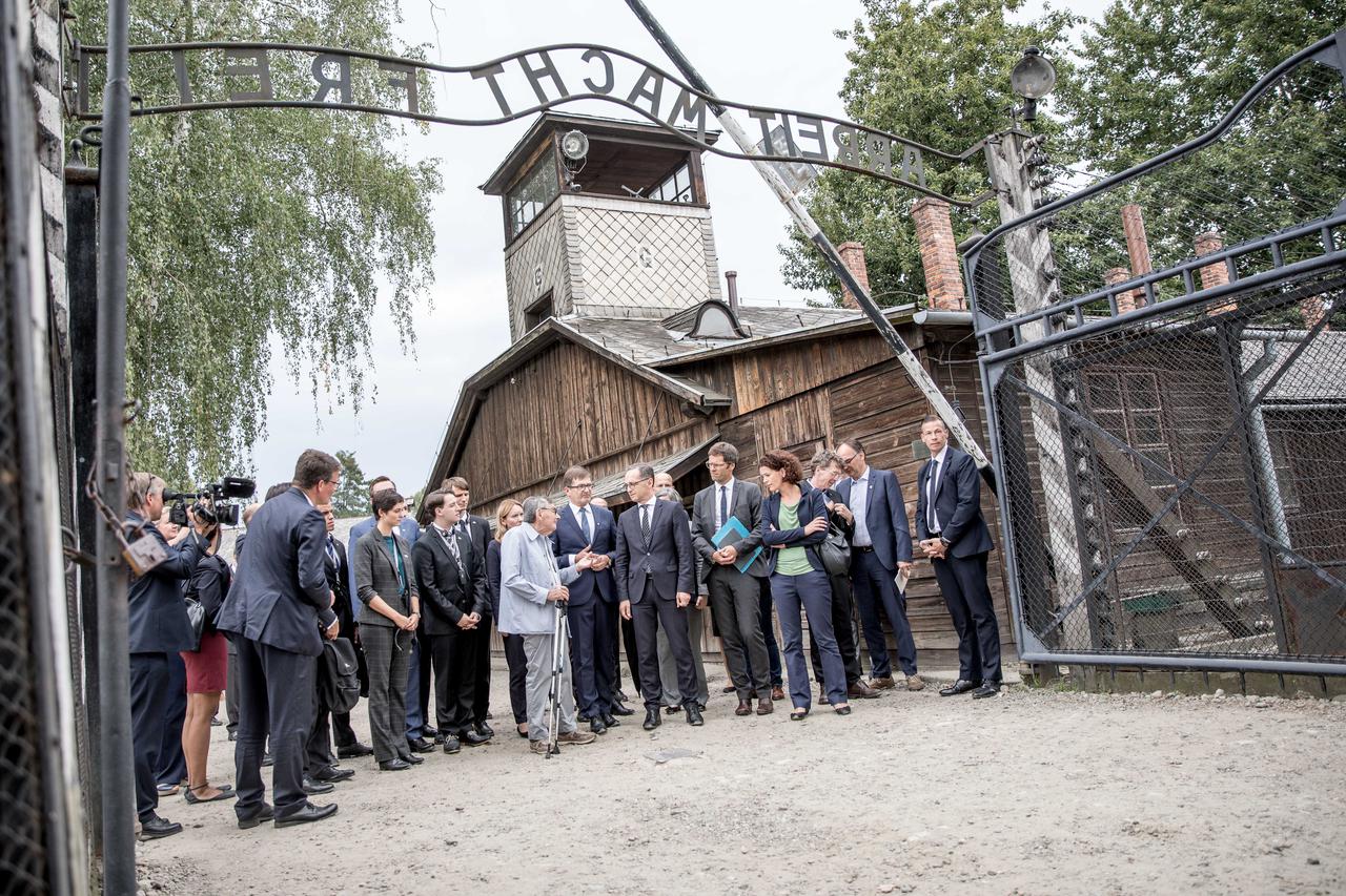 Njemački ministar vanjskih poslova Heiko Maas u posjeti Auschwitzu u Poljskoj