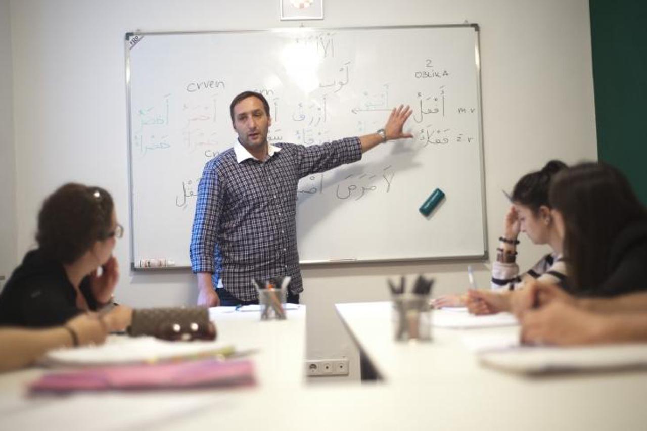 'RADAR SPECIJAL   13.06.2012., Zagreb - Trg Kralja Tomislava 18, Arapskicentar, sve vece zanimanje Hrvata za ucenje arapskog jezika radi posla u tim zemljama. Mustafa Alajbegovic. Photo: Daniel Kasap/