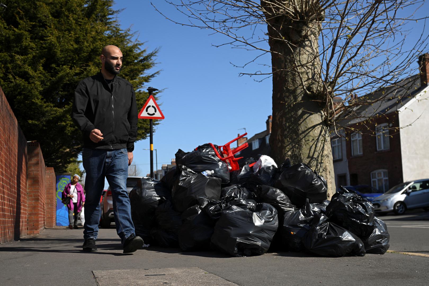 Suočeno s eskalacijom zdravstvene ugroze, Gradsko vijeće Birminghama proglasilo je izvanredno stanje. No kako se efektivno boriti protiv ovih gigantskih glodavaca? Maddocks ističe da tradicionalne metode nisu zastarjele, ali zahtijevaju sofisticiraniju primjenu. 