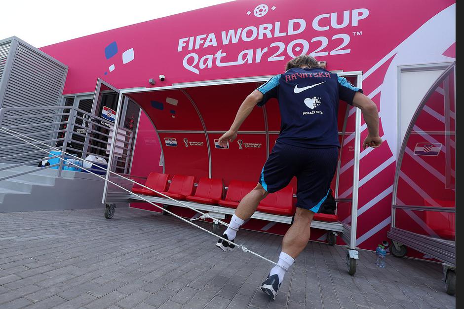 Doha: Luka Modrić prije treninga odradio je samostalno zagrijavanje i vježbe