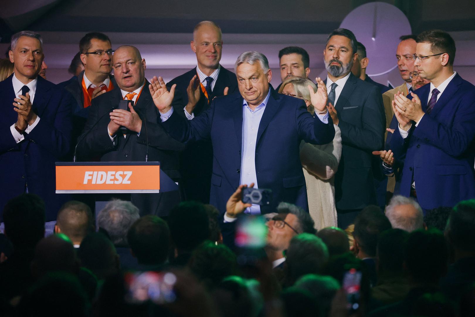 Fidesz Viktora Orbana dobiva manje od 60 mjesta. 