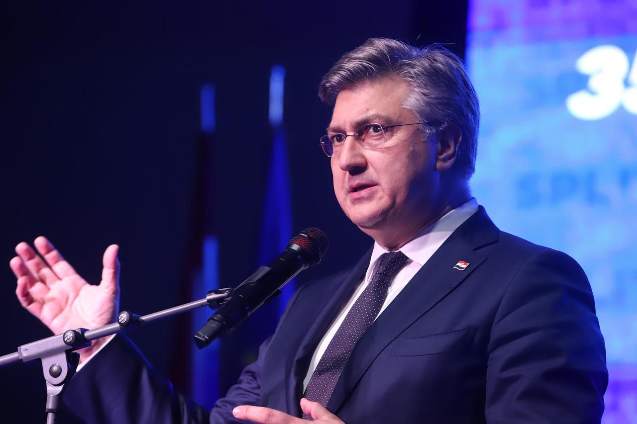 Split: Premijer Plenković na  obilježavanju 35. godišnjice osnutka HDZ-a grada Splita