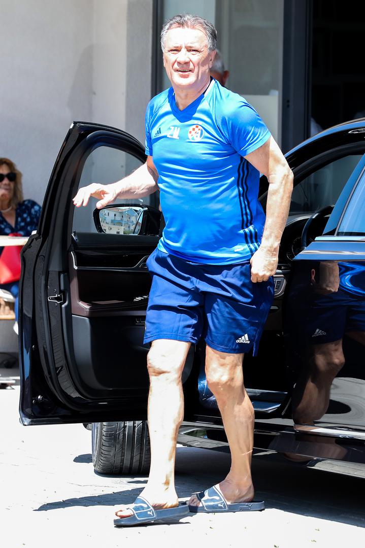 Mamić se pojavio u bojama Dinama od glave do pete, a na Dinamovoj majici su bili inicijali ZM.