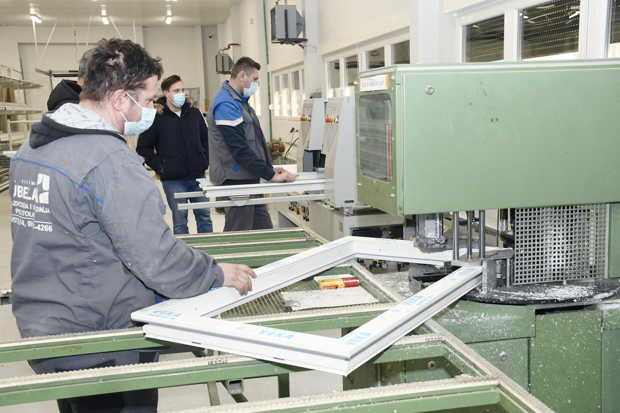 Sisak: Gradonačelnica Ikić Baniček posjetila proizvodni pogon tvrtke "Ćubela sistemi"