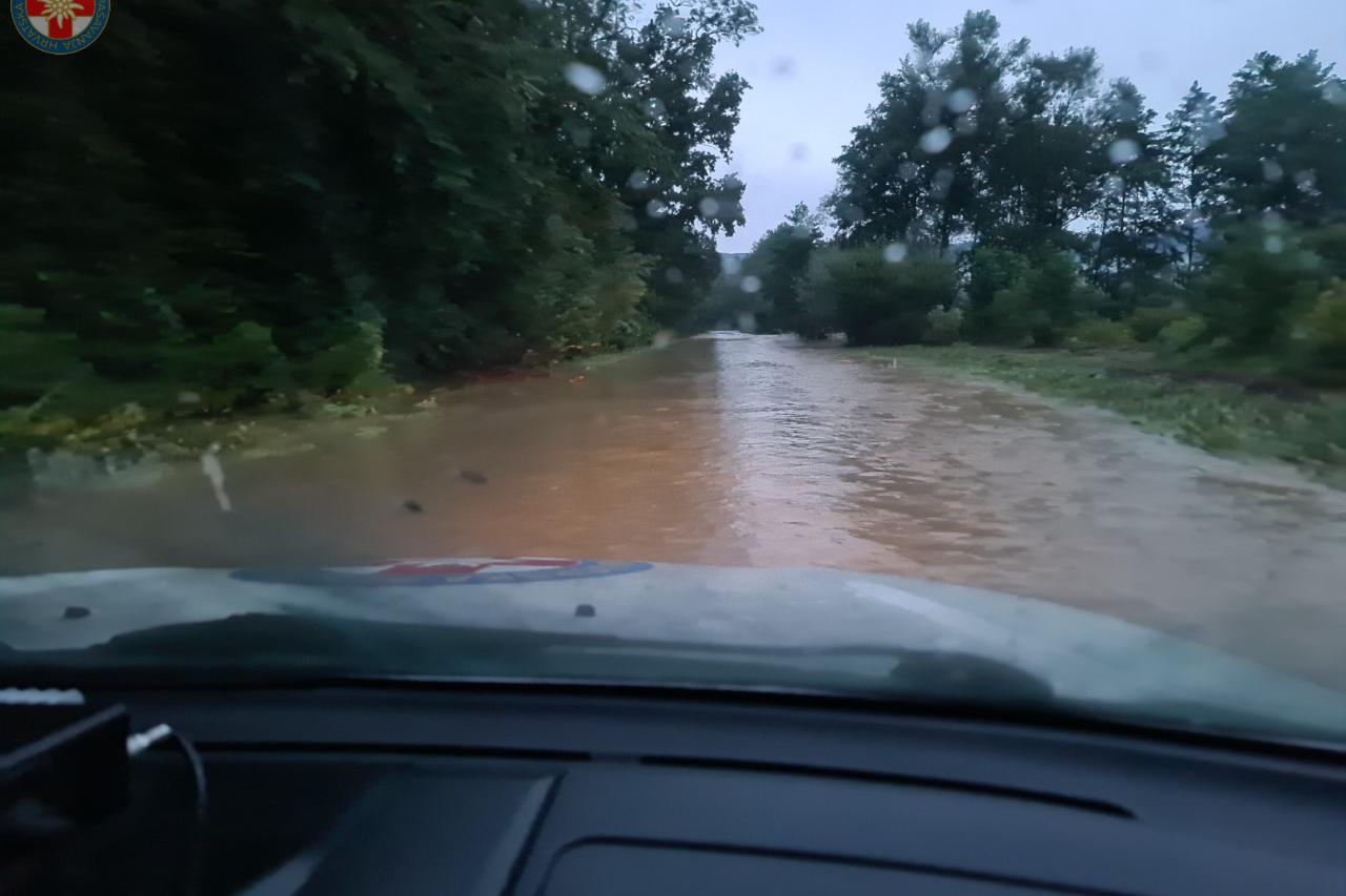 Bujica na Papuku
