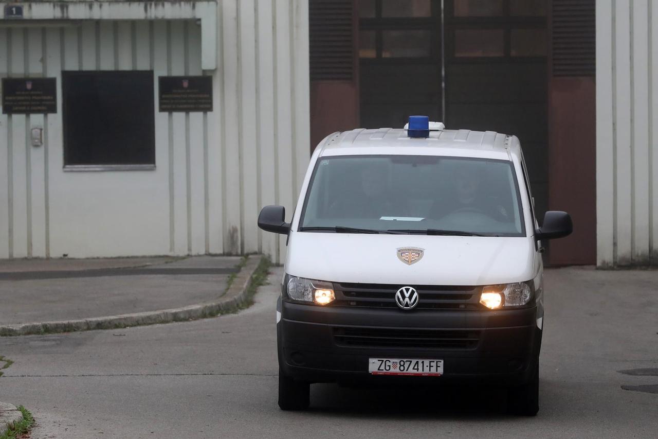 Zagreb: Kombi pravosudne policije napušta remetinečki zatvor