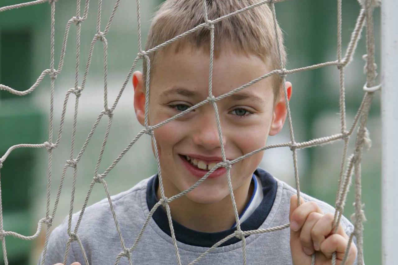 ARHIVA: 2005. Nikola Vlašić na treningu malih dječaka
