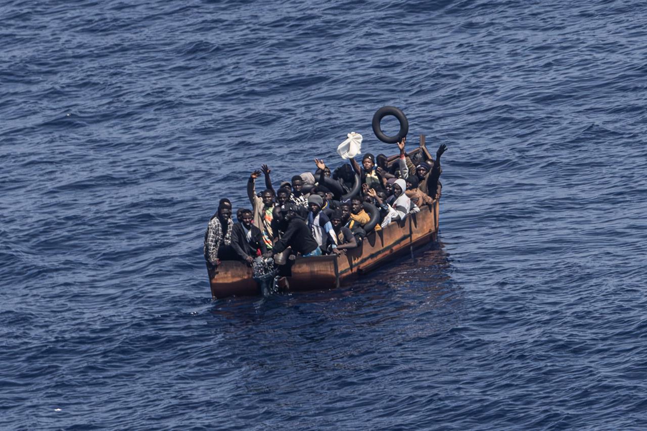 Migrants dare to cross the Mediterranean despite accidents