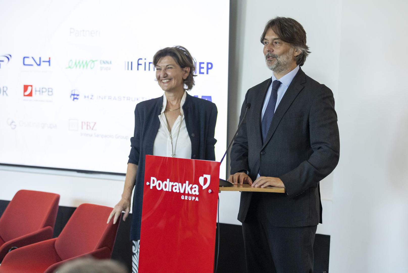 Konferenciju, koja se održava u suorganizaciji Podravke, pozdravnim govorom otvorio je Dražen Klarić, glavni urednik Večernjeg lista, nakon čega se okupljenima obratila Martina Dalić, predsjednica Uprave Podravke. 