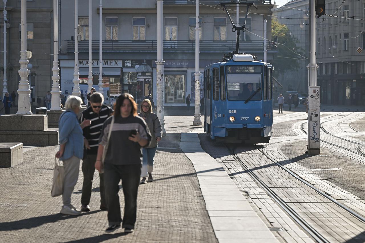 Zagreb: Tramvaji i autobusi ponovno voze prema redovnom voznom redu