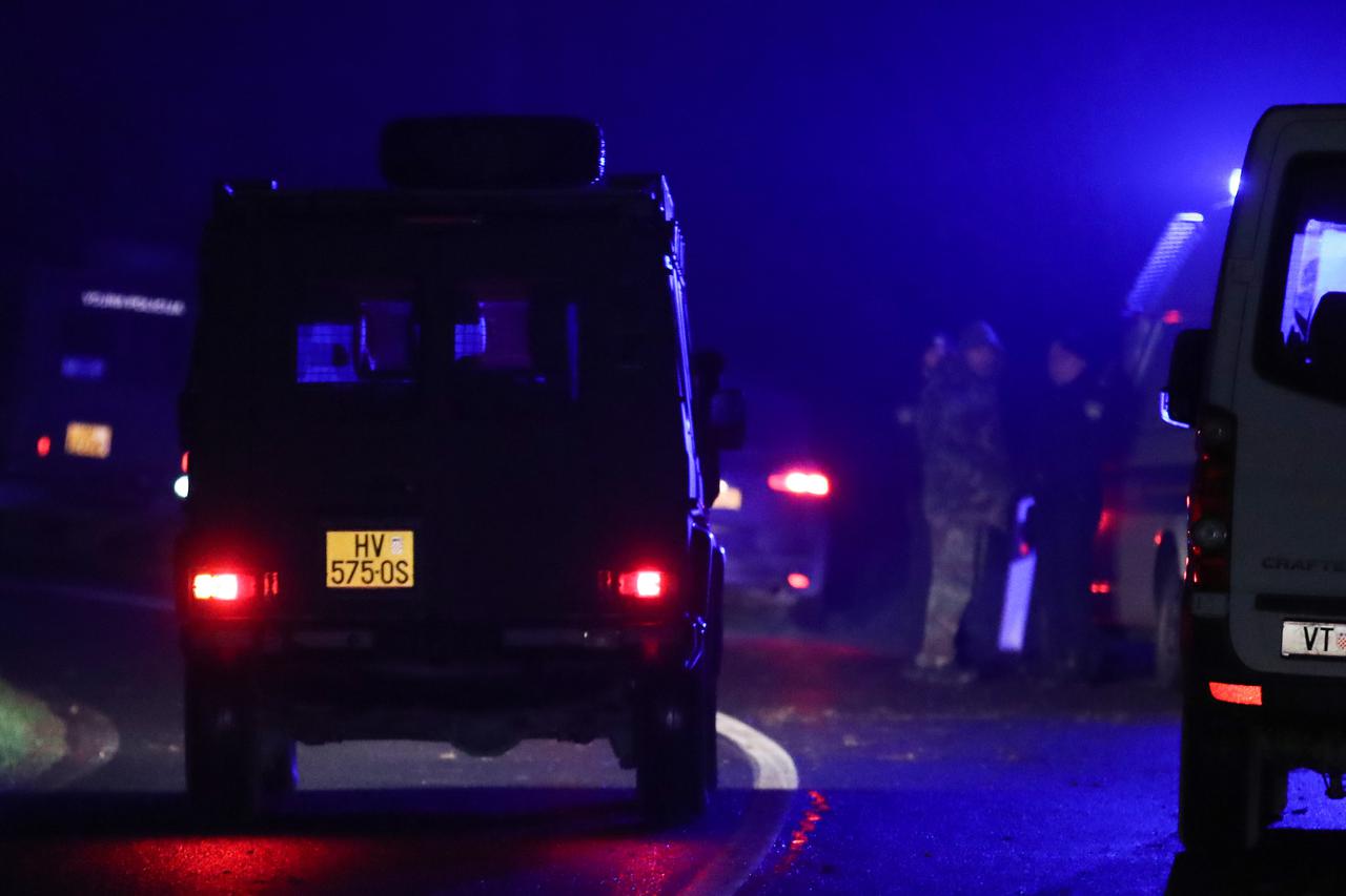 Voćin: Zatvorena Dubrovačka ulica, nedaleko pada vojnog aviona