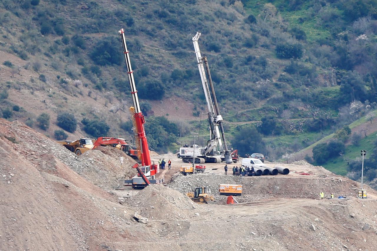 Dječak Julen upao u rupu duboku 110 metara