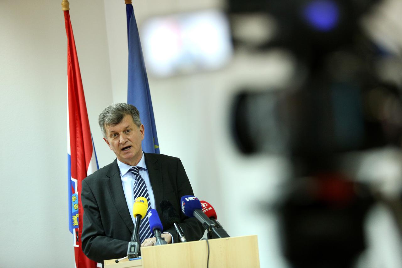 Ministar zdravstva prof. dr. sc. Milan Kujundžić