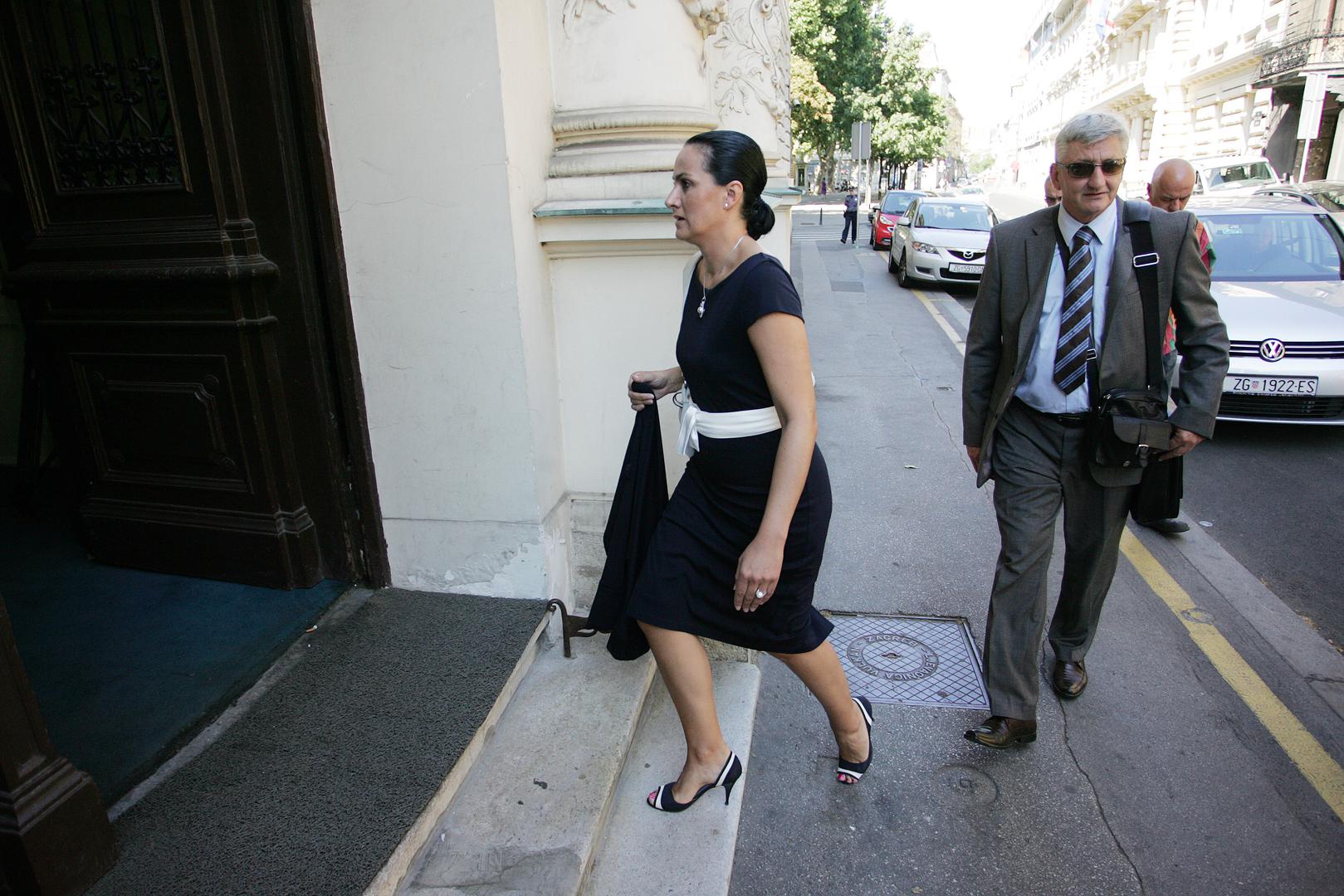 Svojedobno je bila državna tajnica u Ministarstvu vanjskih poslova, ali i ministrica bez portfelja u Vladi Jadranke Kosor. Crna mamba i kraljica Banskih dvora nekad je slovila kao jedna od najmoćnijih žena u Hrvatskoj. Rijetko se pojavljuje u javnosti. Iako je i dalje članica HDZ-a, više se ne bavi politikom. 

