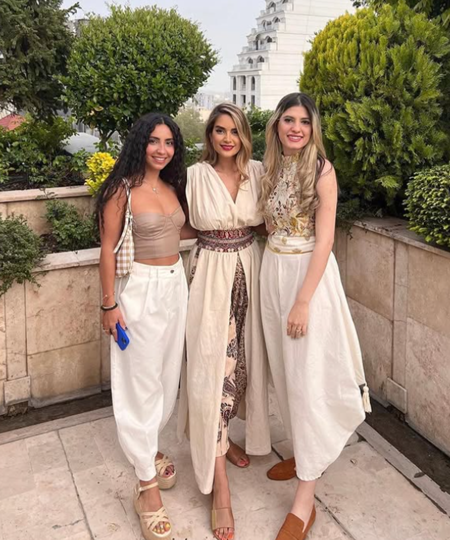 Dok Iran potresaju masovni prosvjedi i brutalna represija vlasti, u kojoj su prema procjenama iz zemlje poginule tisuće ljudi, dodatni bijes među građanima izaziva ponašanje tzv. zlatne iranske mladeži. 

