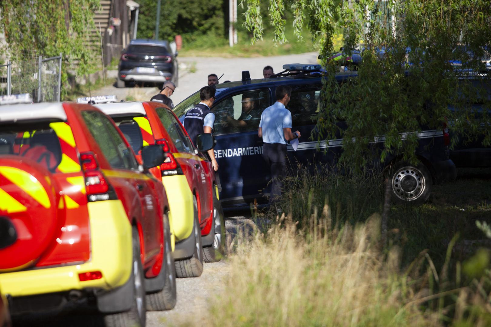 Gendarmerie and fire brigade cars in the early morning. French police are engaged in an extensive air and land search for a missing two-year-old boy who disappeared from a village in the south of the country at the weekend. The toddler, Émile, was playing in the garden of his grandparents’ house in a hamlet just outside Le Vernet in the Alpes-de-Haute-Provence between Grenoble and Nice when he vanished on Saturday afternoon. Vernet, France, July 10, 2023. Photo by Thibaut Durand/ABACAPRESS.COM Photo: Durand Thibaut/ABACA/ABACA