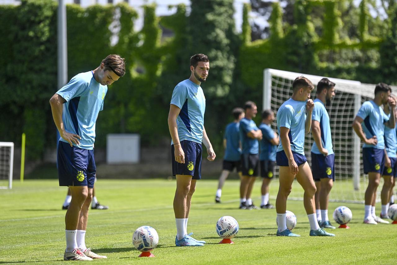 Zagreb: Media day i trening Dinama s novim trenerom 