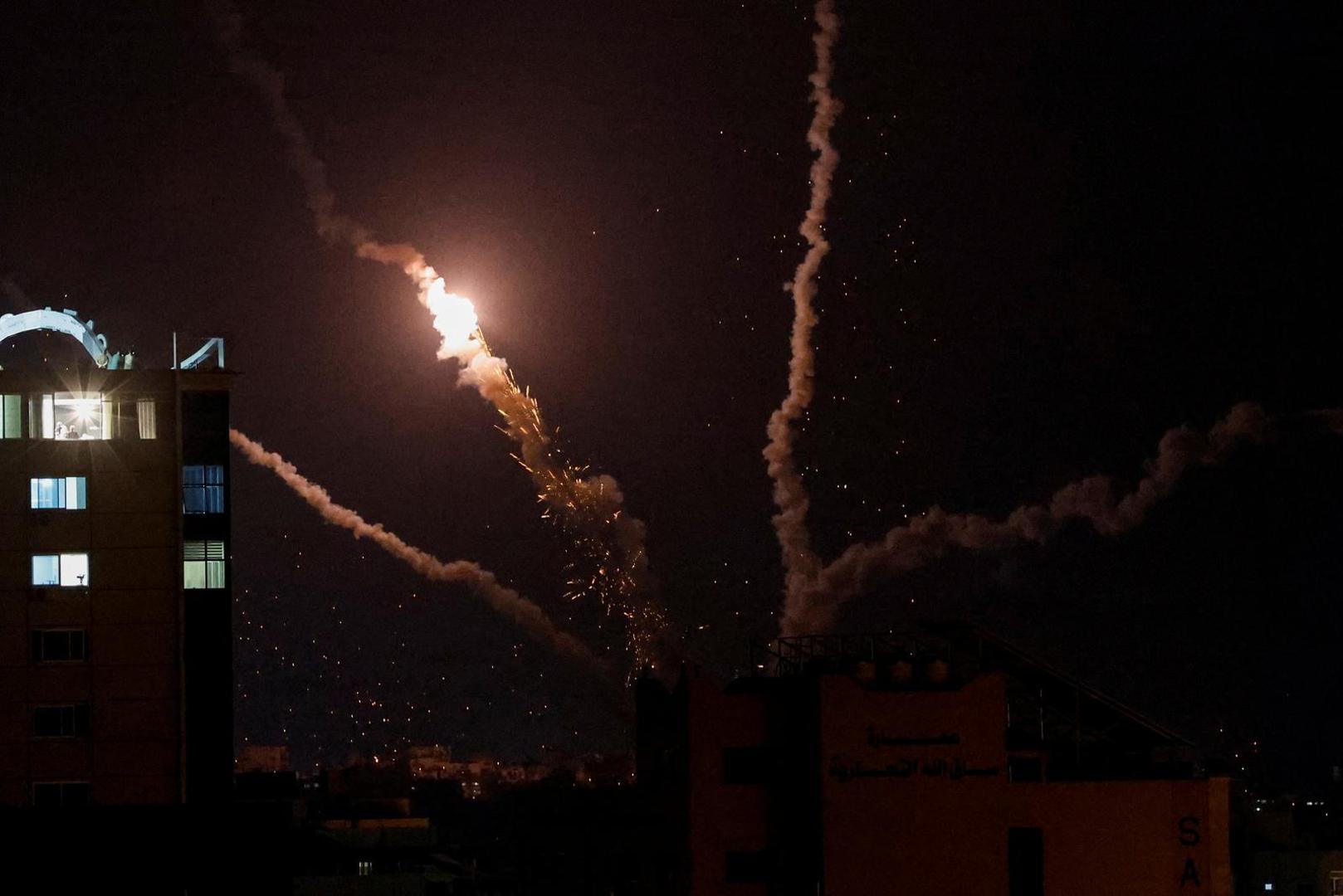 Trails of smoke from rockets fired by Palestinian militants into Israel are pictured, amid Israeli-Palestinian fighting, in Gaza August 5, 2022. REUTERS/Ibraheem Abu Mustafa Photo: IBRAHEEM ABU MUSTAFA/REUTERS