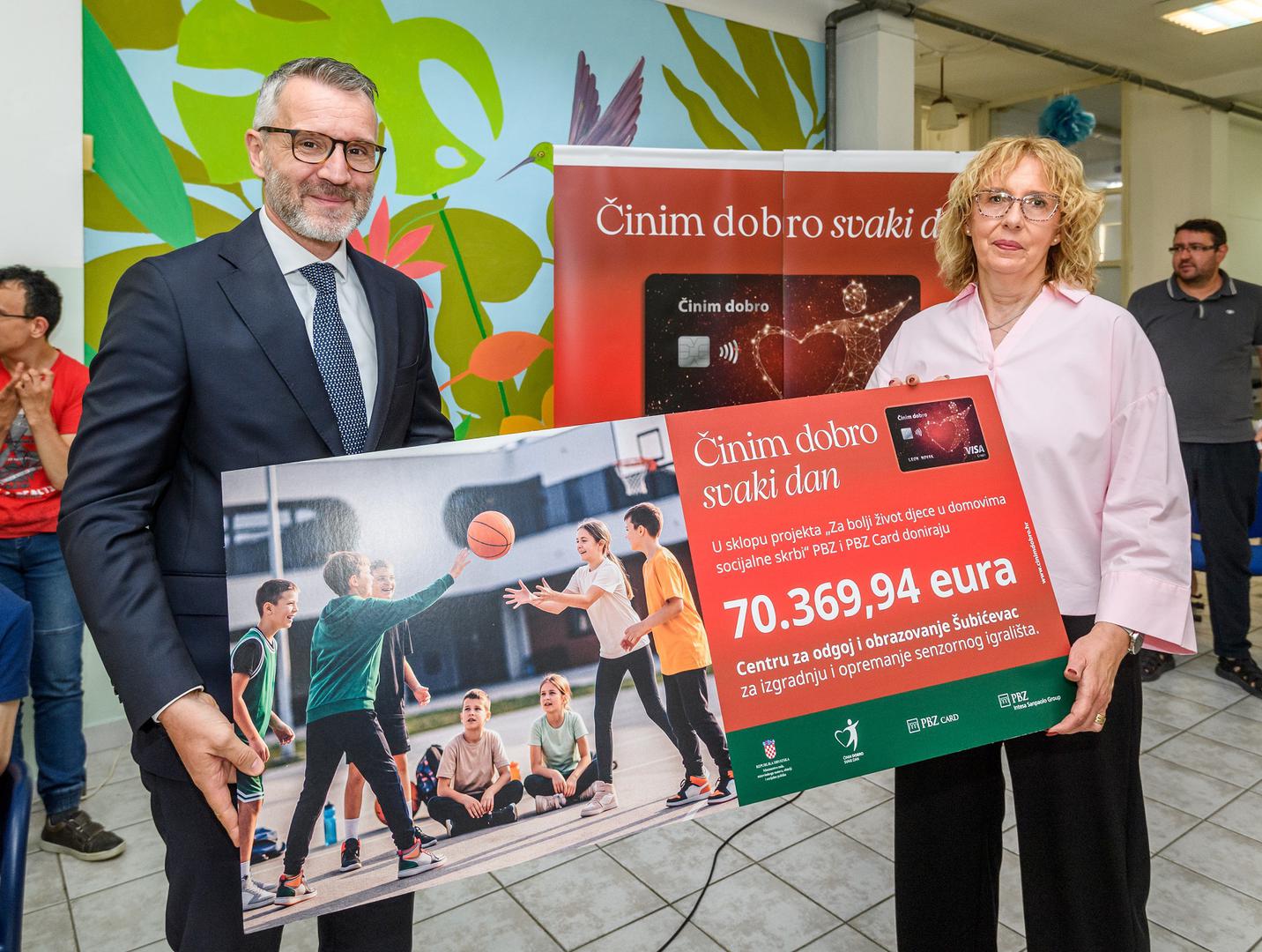 Ivan Ivičić, zamjenik predsjednika Uprave PBZ Carda i Nataša Tucak, ravnateljica Centra za odgoj i obrazovanje Šubićevac