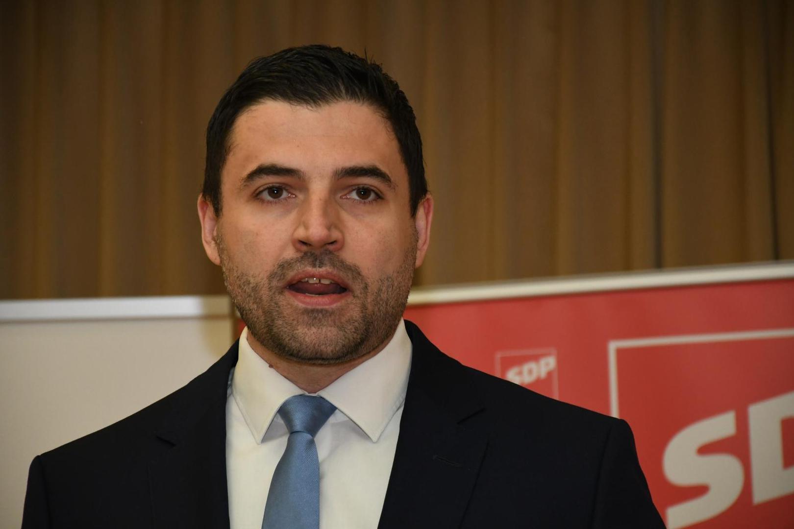 16.05.2020., Bjelovar - Potpisana suradnja izmedju "Restart" koalicije i Nezavisne liste Damira Bajsa na predstojecim parlamentarnim izborima. Predsjednik SDP-a Davor Bernardic Photo: Damir Spehar/PIXSELL