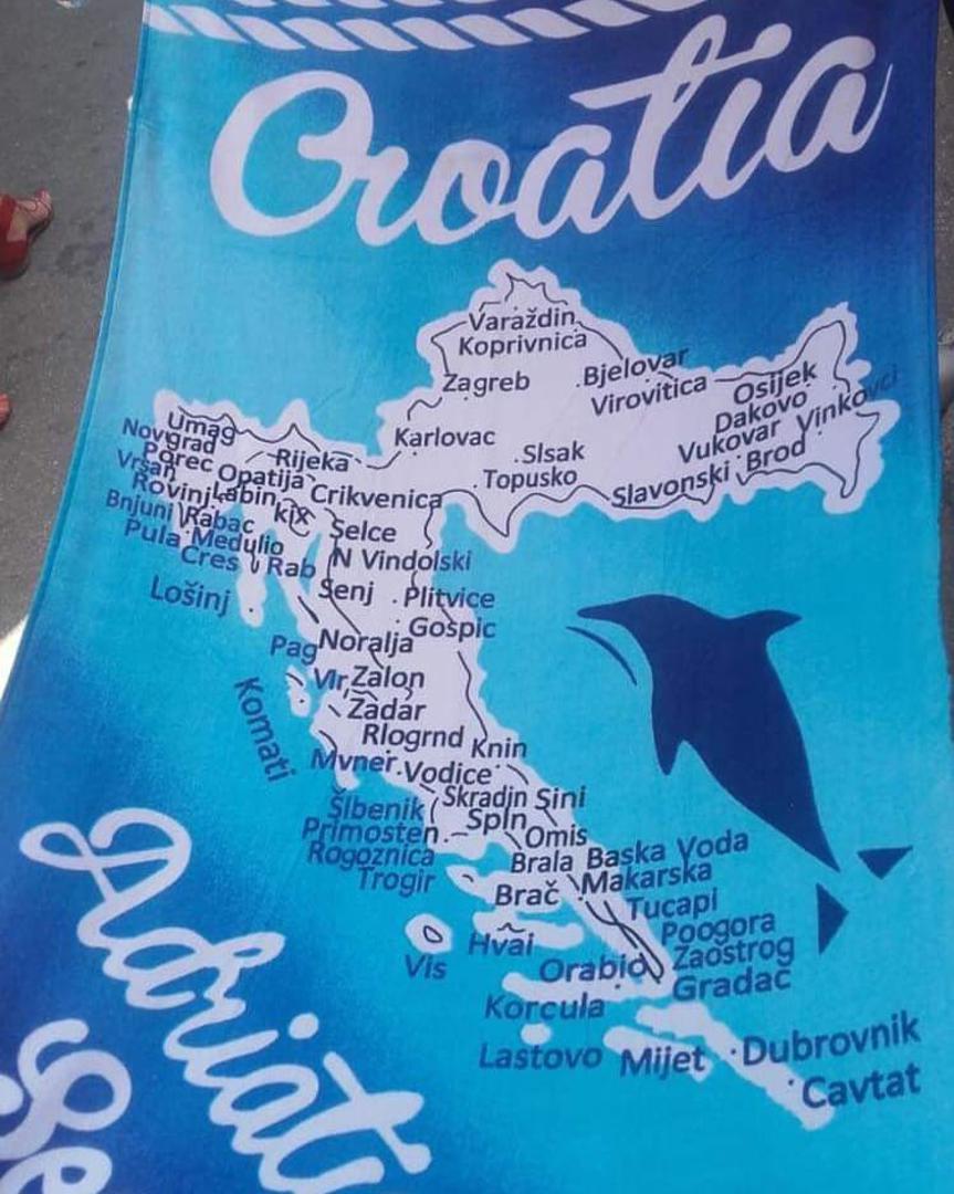 Na Facebook-stranici Dnevna doza prosječnog Dalmatinca objavljena je fotografija ručnika s kartom Hrvatske i gradovima, no nekoliko je gradova preimenovano. "Ono kad Kinezi proizvode hrvatske šugamane (čitaj nazive gradova)", stoji u opisu fotografije koja je nasmijala mnoge.