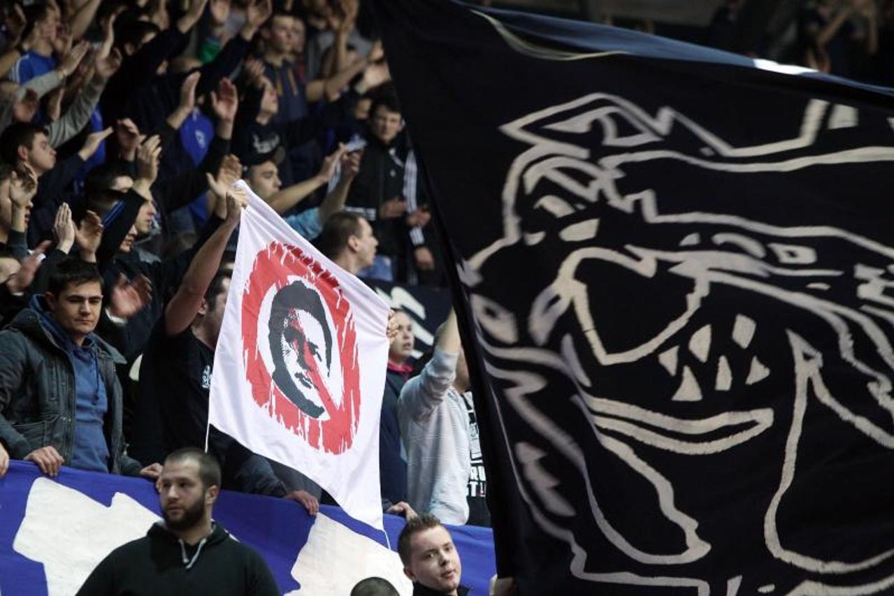 BBB, Dinamo, majica, prekriženi Mamić